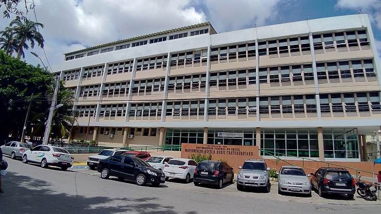 Fachada da Maternidade Escola Assis Chateaubriand, uma das sedes da ESBERH no Ceará