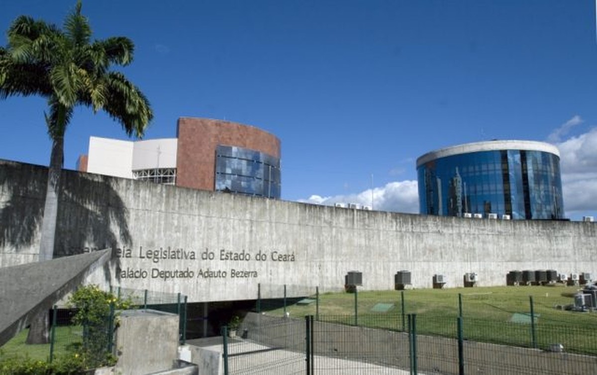 Prédio antigo, mas funcional, da Assembléia Legislativa do Ceará